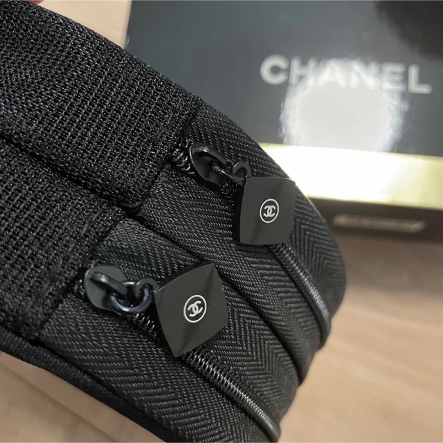 CHANEL(シャネル)のCHANEL シャネル コスメポーチセット ブラシ ブラック レディースのファッション小物(ポーチ)の商品写真