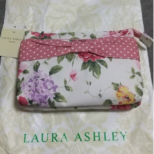 LAURA ASHLEY(ローラアシュレイ)のローラアシュレイ 新品ポーチ レディースのファッション小物(ポーチ)の商品写真