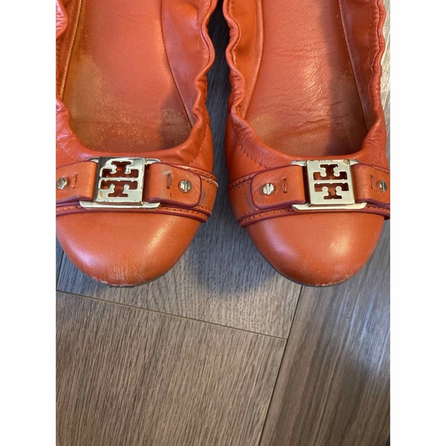 Tory Burch(トリーバーチ)のTORY BURCHトリーバーチ　パンプス　訳あり レディースの靴/シューズ(ハイヒール/パンプス)の商品写真