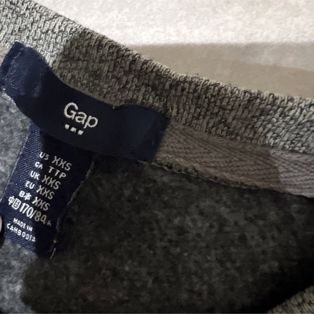 GAP(ギャップ)のGAP トレーナー 日本Mサイズ相当 グレー レディースのトップス(トレーナー/スウェット)の商品写真