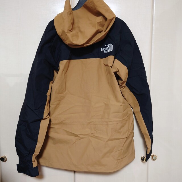 THE NORTH FACE(ザノースフェイス)のTHE NORTH FACE マウンテンライトジャケット Uブラウン メンズのジャケット/アウター(マウンテンパーカー)の商品写真