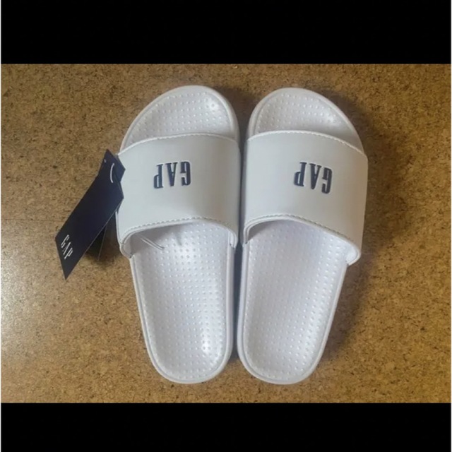 GAP - GAP FLY slide ベナッシ サンダル 厚底 シャワーサンダル GAP - GAP FLY slide ベナッシ サンダル 厚底 シャワーサンダル
