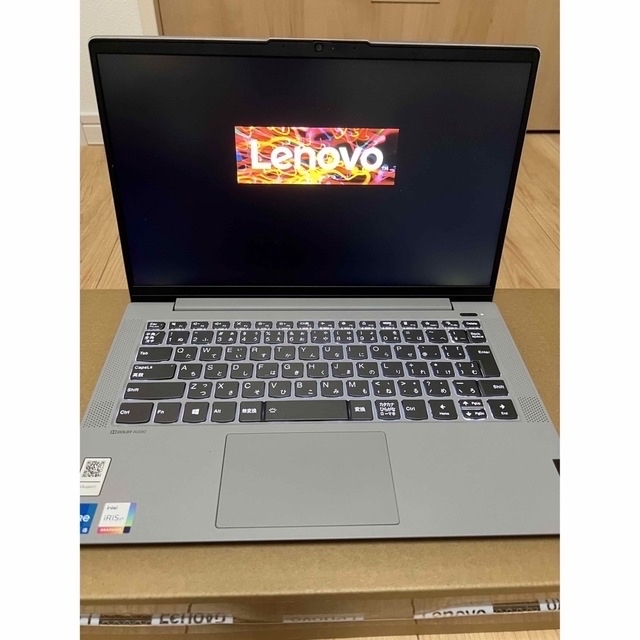 美品　Lenovo ノートパソコン IdeaPad slim 550i 2