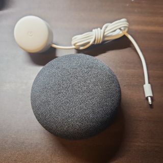 グーグル(Google)のスマートスピーカー Google Nest Mini チャコール ★フック付き(スピーカー)