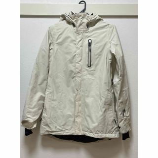 volcom(スノーボード ・ ホワイト/白色系)のフリマアイテム一覧 volcom(スノーボード ・ ホワイト/白色系)のフリマアイテム一覧