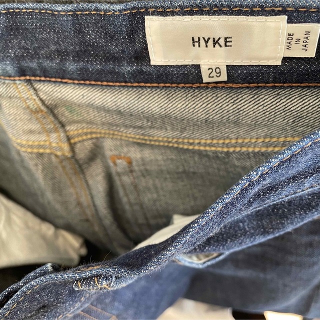 HYKE(ハイク)のHYKE デニム　W29 TIGHT SLIM レディースのパンツ(デニム/ジーンズ)の商品写真