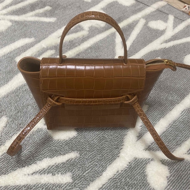 セリーヌ　ナノベルトバック　クロコダイル型押し　タンCELINE