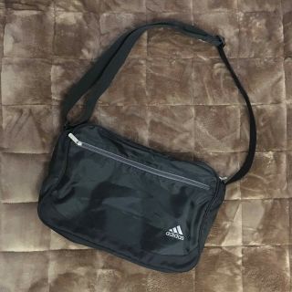 アディダス(adidas)のadidas ショルダーバッグ(ショルダーバッグ)