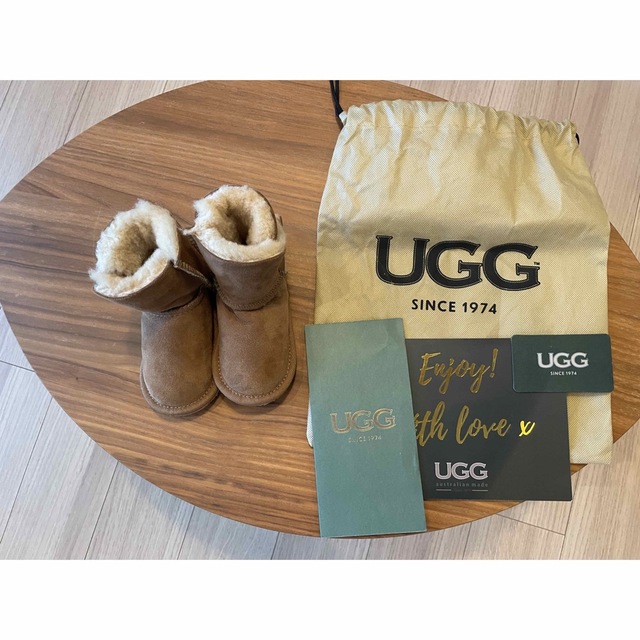 【専用】UGG　子供16cm　　T MINI BAILEY BOW 2