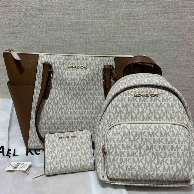 マイケルコース Michael Kors 福袋 財布・リュック・トートバッグ 【お