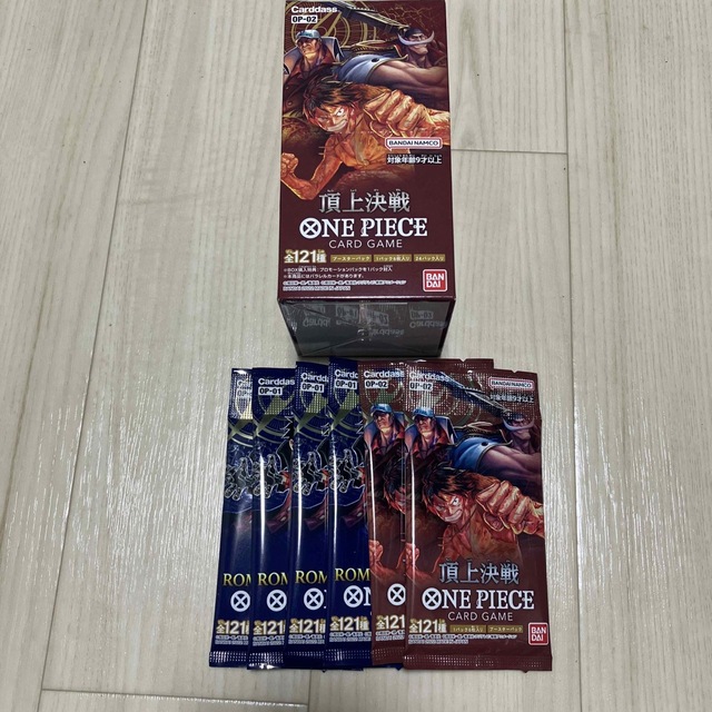 ONE PIECE(ワンピース)の頂上決戦　1箱　＋6パック　新品未開封シール付き エンタメ/ホビーのトレーディングカード(Box/デッキ/パック)の商品写真