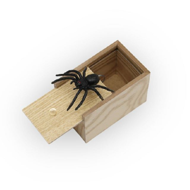 玩具 クモ 送料無料 びっくり箱 飛び出す 蜘AiO 3