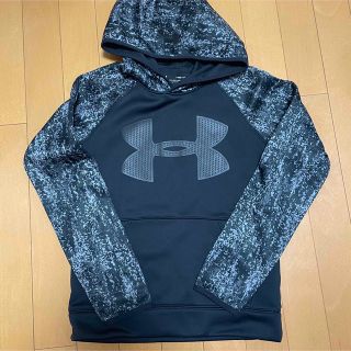 アンダーアーマー(UNDER ARMOUR)のアンダーアーマー UNDER ARMOUR  パーカー  フリース　美品(Tシャツ/カットソー)