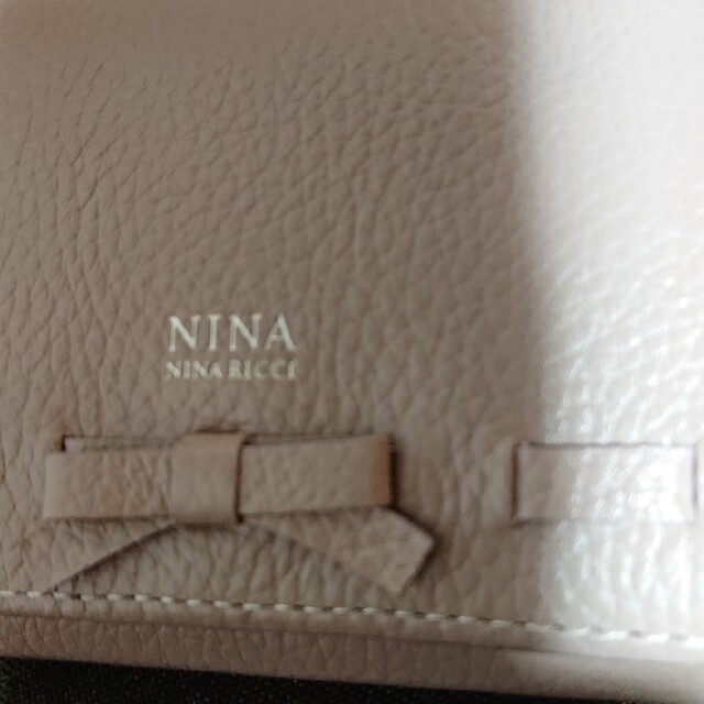 NINA RICCI(ニナリッチ)の新品ニナリッチ二つ折り財布 レディースのファッション小物(財布)の商品写真