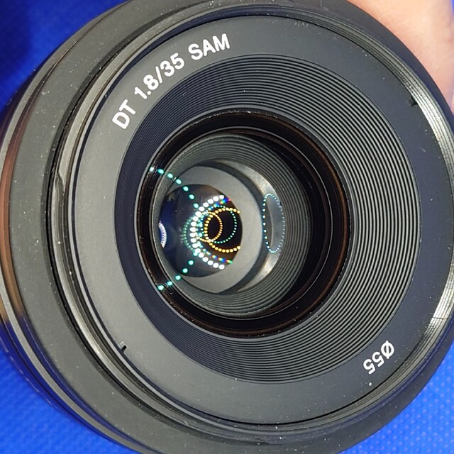 SONY(ソニー)の【美品】SONY Aマウント用レンズ SAL35F18 スマホ/家電/カメラのカメラ(レンズ(単焦点))の商品写真