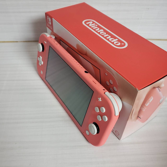 Nintendo Switch Lite  コーラル スイッチ ライト 本体