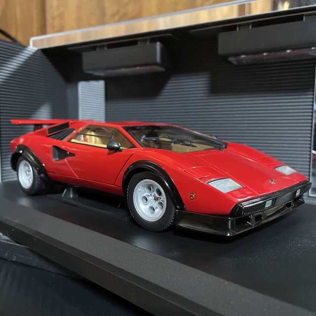 絶版未展示品 京商 1/18 ランボルギーニ カウンタック LP500S レッド