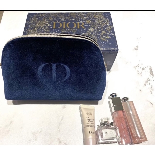 Dior(ディオール)のディオール　クリスマスコフレ コスメ/美容のスキンケア/基礎化粧品(その他)の商品写真