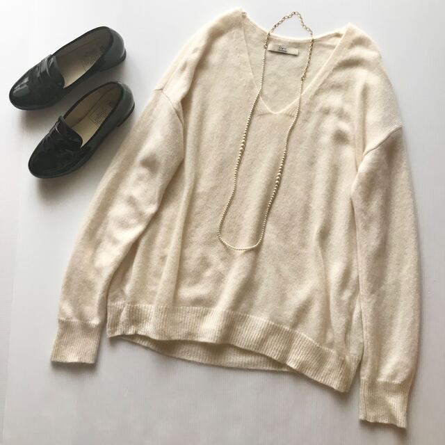 美品♡Ungrid ピュアカシミヤVネックルーズニットプルオーバー
