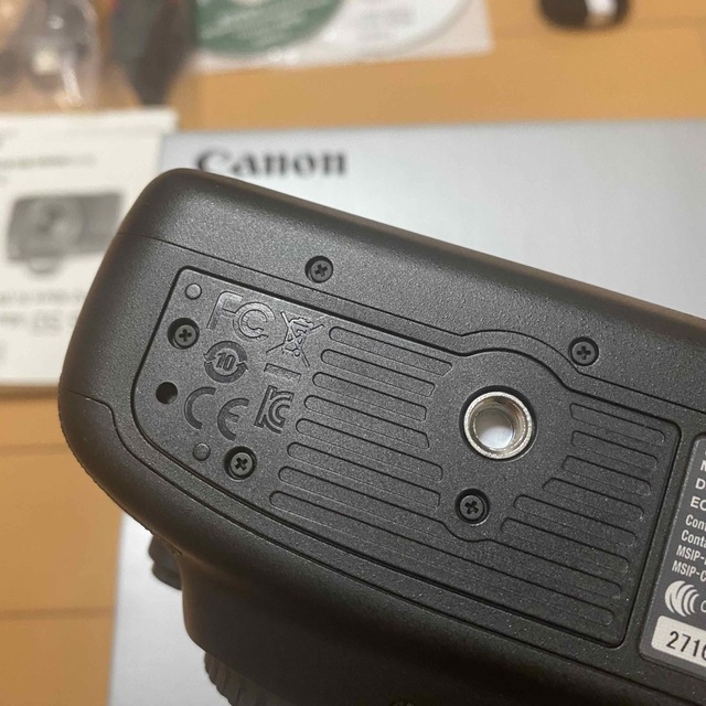 Canon(キヤノン)の【おまけ付】Canon EOS 5D mark4 ボディ  スマホ/家電/カメラのカメラ(デジタル一眼)の商品写真