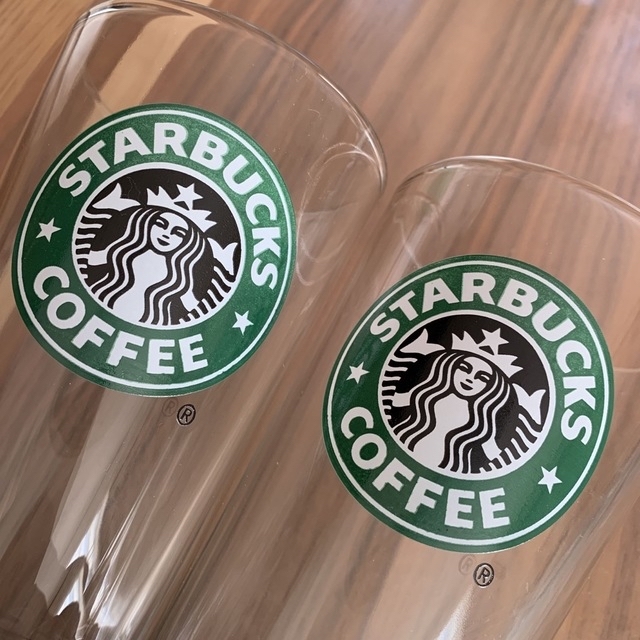 Starbucks Coffee(スターバックスコーヒー)の未使用 スターバックスコーヒー 旧ロゴ グラス2個セット インテリア/住まい/日用品のキッチン/食器(グラス/カップ)の商品写真