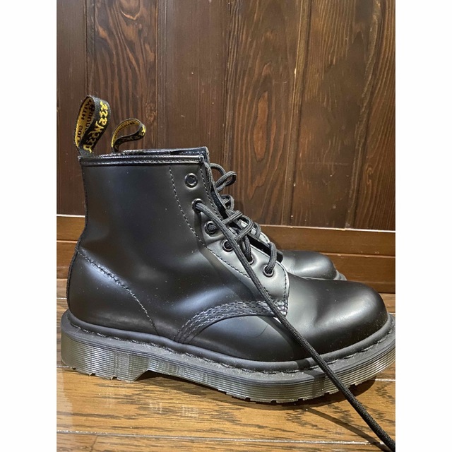 Dr.Martens(ドクターマーチン)のDr.Martens 6ホール ブーツ 【美品】 レディースの靴/シューズ(ブーツ)の商品写真