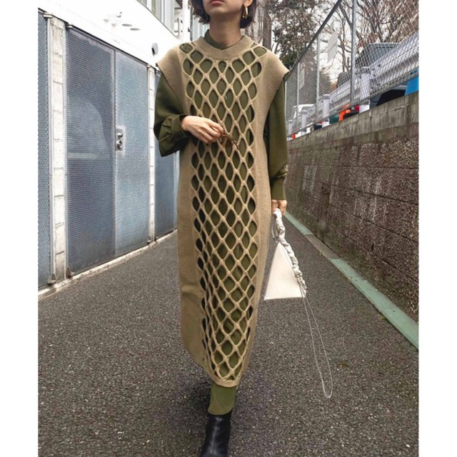 Ameri VINTAGE(アメリヴィンテージ)のLAYERED MESH KNIT DRESS レディースのワンピース(ロングワンピース/マキシワンピース)の商品写真