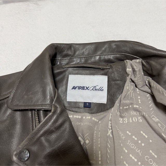 AVIREX(アヴィレックス)の❤️美品早い者勝ち❤️AVIREX ライダース 牛革 ダブルライダースジャケット レディースのジャケット/アウター(ライダースジャケット)の商品写真