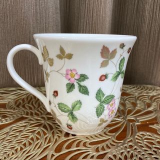 ウェッジウッド(WEDGWOOD)の【訳あり】ウエッジウッド　ワイルドストロベリー　マグカップ　蓋なし(グラス/カップ)