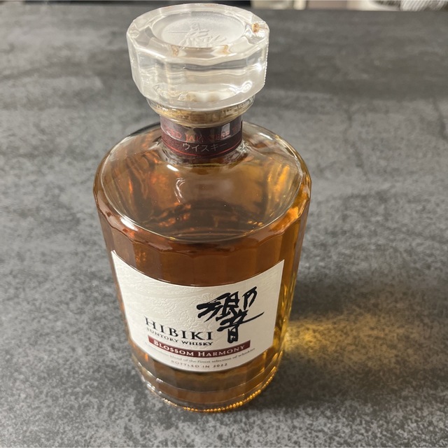 サントリー(サントリー)の響　ブロッサムハーモニー　2022 食品/飲料/酒の酒(ウイスキー)の商品写真