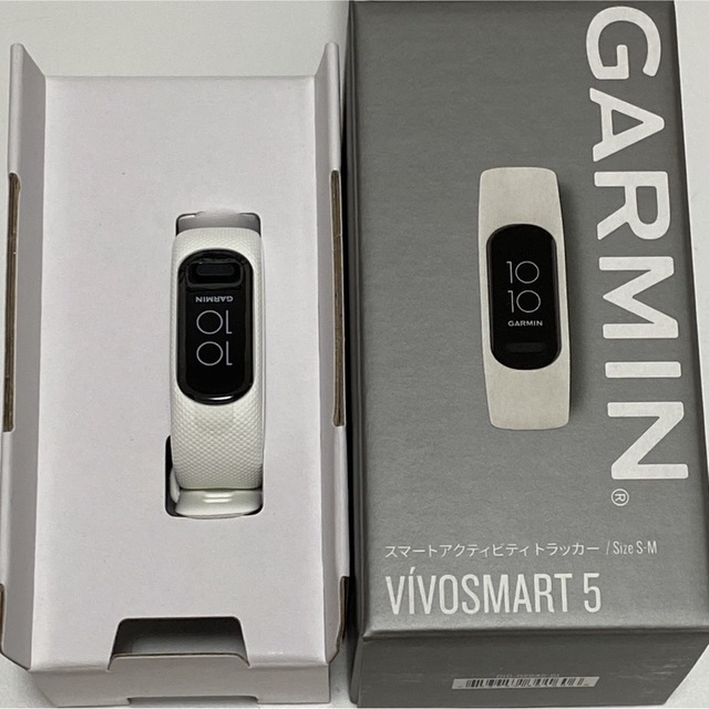 GARMIN(ガーミン)の新品 Garmin vivosmart5 サイズS-M ホワイト レディースのファッション小物(腕時計)の商品写真