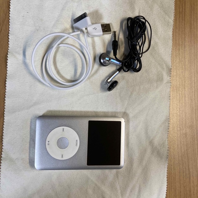 Apple(アップル)のiPod classic 80GB A1238 スマホ/家電/カメラのオーディオ機器(その他)の商品写真