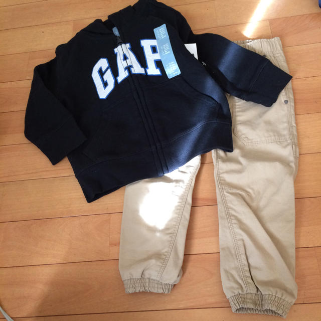 GAP Kids(ギャップキッズ)のギャップgap kids パーカーセット キッズ/ベビー/マタニティのキッズ服男の子用(90cm~)(その他)の商品写真