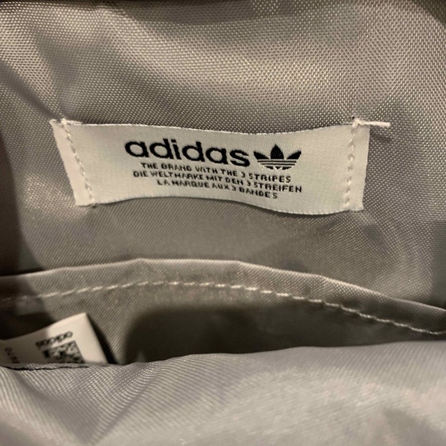 adidas(アディダス)のアディダス　ショルダーバック　 メンズのバッグ(ショルダーバッグ)の商品写真