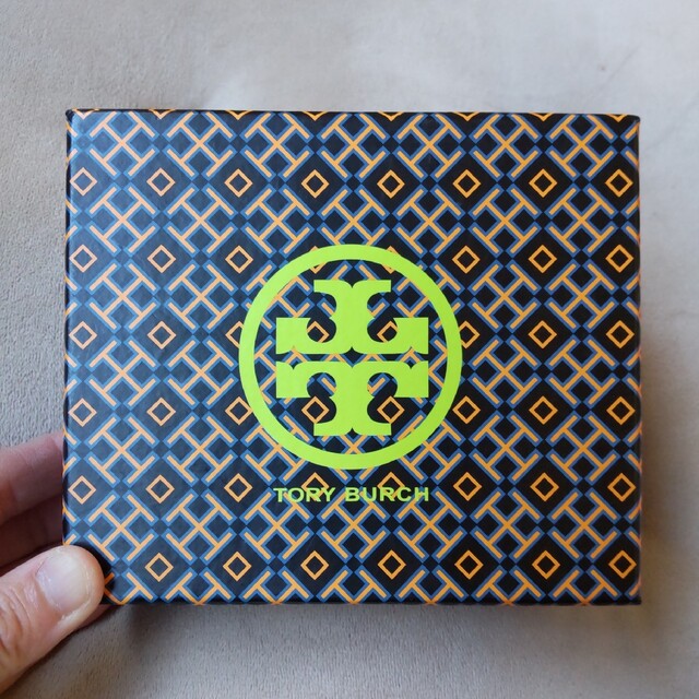 Tory Burch(トリーバーチ)の光さま専用 Tory Burch カラフルストライプ柄 2つ折りミニ財 レディースのファッション小物(財布)の商品写真