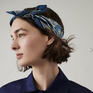 Hermes - 未使用【エルメス】カレ55 バンダナ パリ・ステーション
