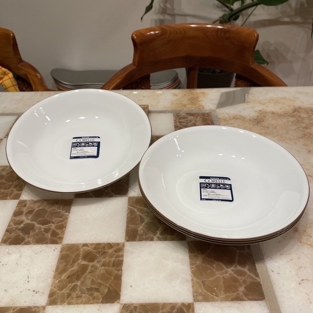 新品未使用【新品】コレールCORELLE 深い大皿無地4枚セットColorRimBrown