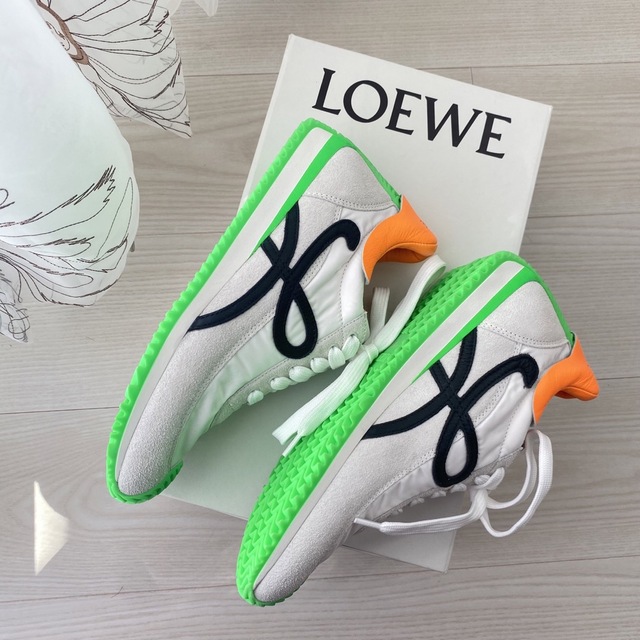 LOEWE(ロエベ)の【新品】LOEWE ロエベ フローランナー レザー ロゴ スニーカー 24cm レディースの靴/シューズ(スニーカー)の商品写真