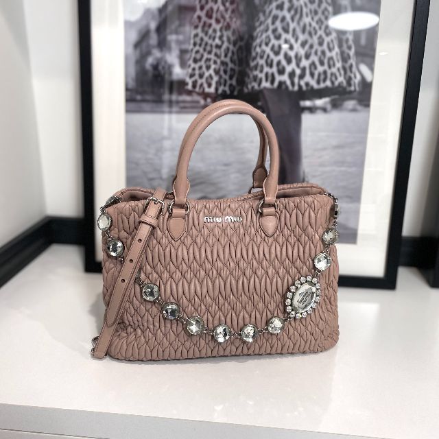 美品✨ ミュウミュウ MIUMIU ナッパクリスタル レザー ハンドバッグ-
