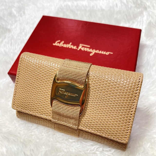 オンラインショップ】 Salvatore Ferragamo フェラガモ ６連キーケース