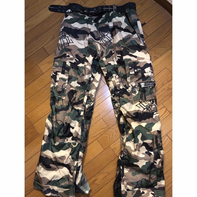 TECHNINE(テックナイン)のTEC NEIN テックナイン　pants スノーボード　スノボウェア　バートン スポーツ/アウトドアのスノーボード(ウエア/装備)の商品写真