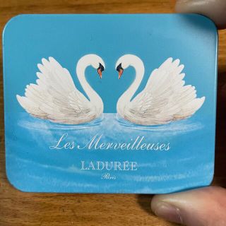 レメルヴェイユーズラデュレ(Les Merveilleuses LADUREE)のラデュレ2019年コフレ　チークカラーパレット101(チーク)