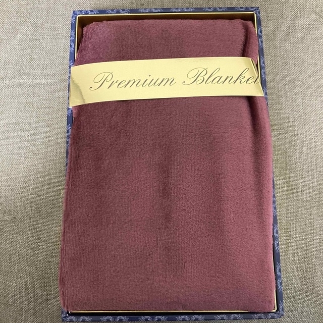 新品 プレミアム ブランケット ワインレッド 約110×80cm | フリマアプリ ラクマ