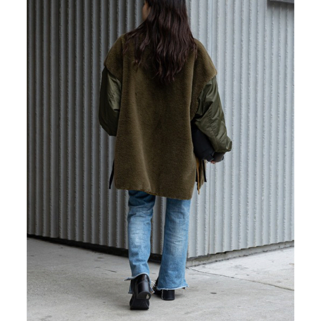 専用【新品・未使用】etsinta/エシンタ_ファー切替ジャケット 専用【新品・未使用】etsinta/エシンタ_ファー切替ジャケット