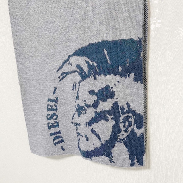 DIESEL(ディーゼル)の美品 正規品！DIESEL ディーゼル マフラー！ メンズのファッション小物(マフラー)の商品写真