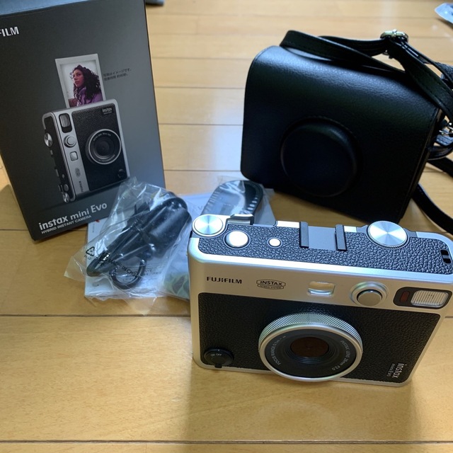 限定SALEお得富士フイルム - Instax mini Evo セットの通販 by ちゃま ... 富士フイルム|FUJIFILM instax mini Evo 美品 セット
