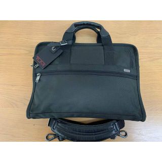 TUMI(ビジネスバッグ ・ ブルー・ネイビー/青色系)のフリマ TUMI(ビジネスバッグ ・ ブルー・ネイビー/青色系)のフリマ