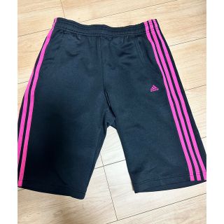 アディダス(adidas)のadidas🩳ハーフパンツ(ハーフパンツ)