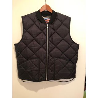 カーハート(carhartt)のsnapn wear vest made in USA(ダウンベスト)