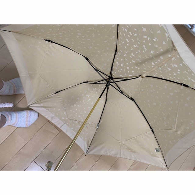 NINA RICCI(ニナリッチ)の新品未使用　ニナリッチ　日傘兼雨傘　ベージュゴールド レディースのファッション小物(傘)の商品写真